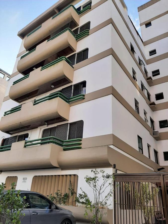 Cobertura De 3 Quartos Com Churrasqueira E Piscina Guaruja